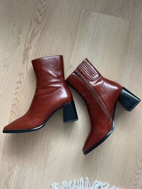 NWOT Jeffrey Campbell Cognac Leather Block Heel Ankle Boots